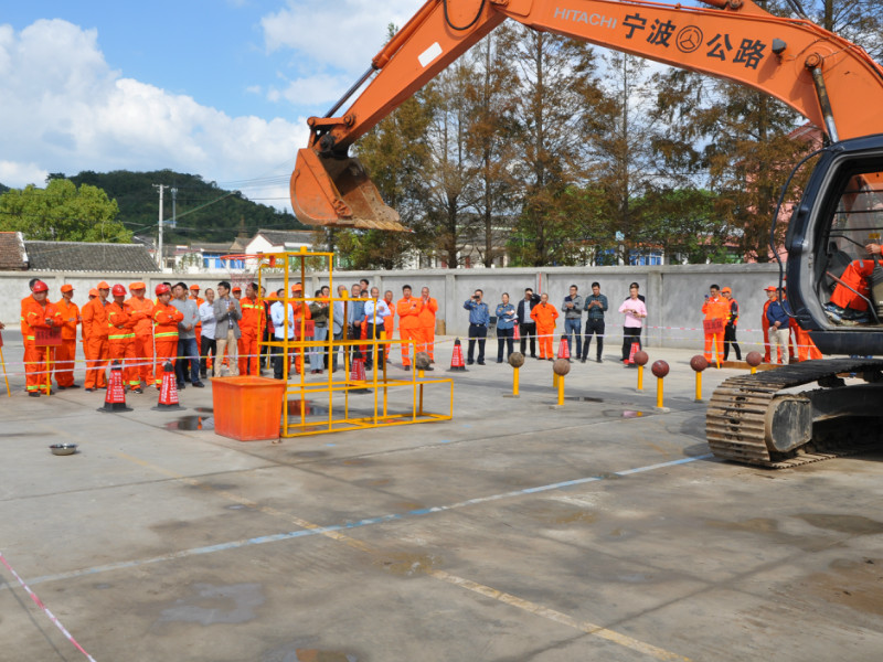 2018年宁波市交通运输系统公路“路桥杯”筑路机械操作技能大赛