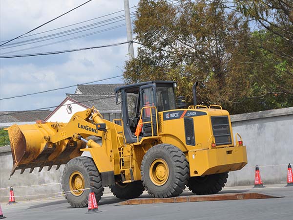 装载机培训考试火热招生中